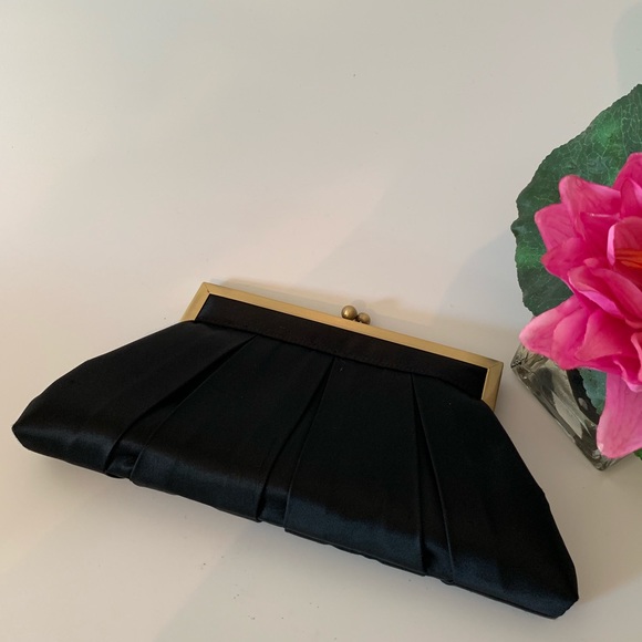 La Sera by Frenchi Black Clutch - Picture 1 of 3